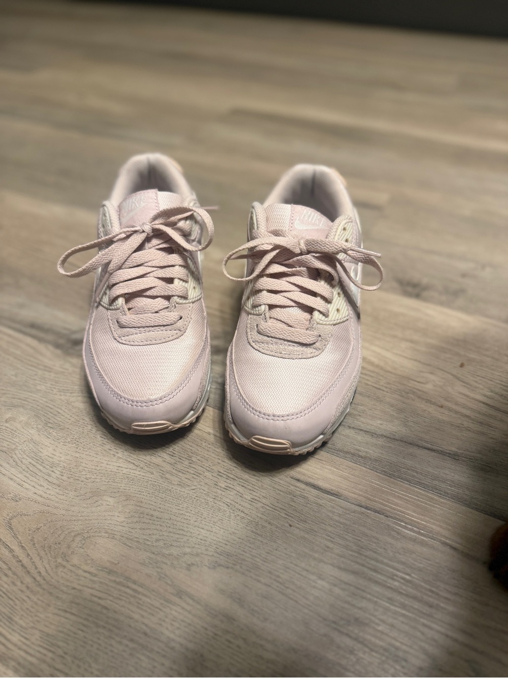 Nike Air Max 90 light pink